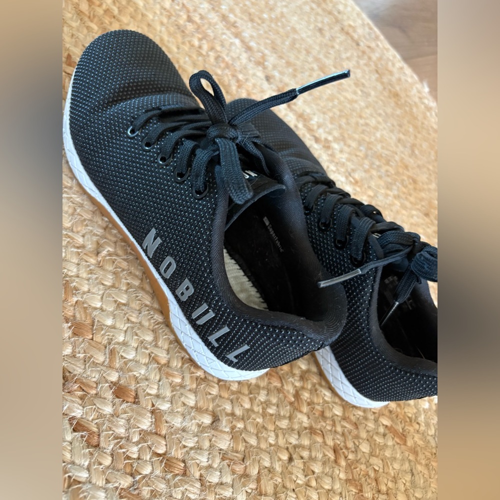 Nobull trainers 6.5 black